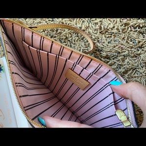 Neverfull Pouch in Rose Ballerine